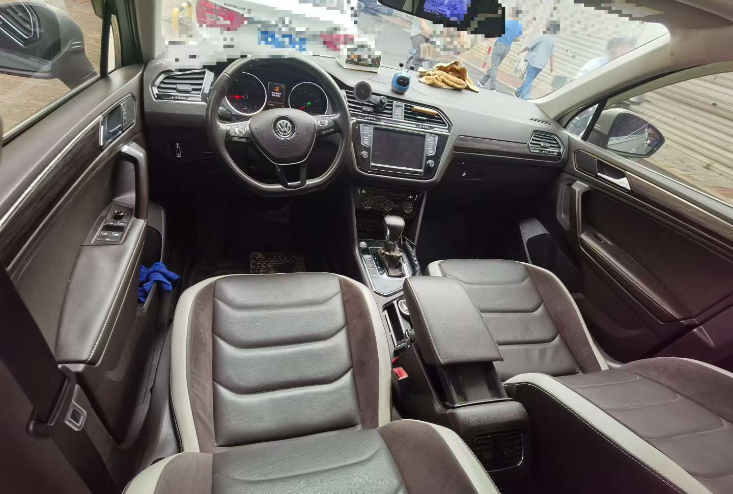 Volkswagen Tiguan L 2