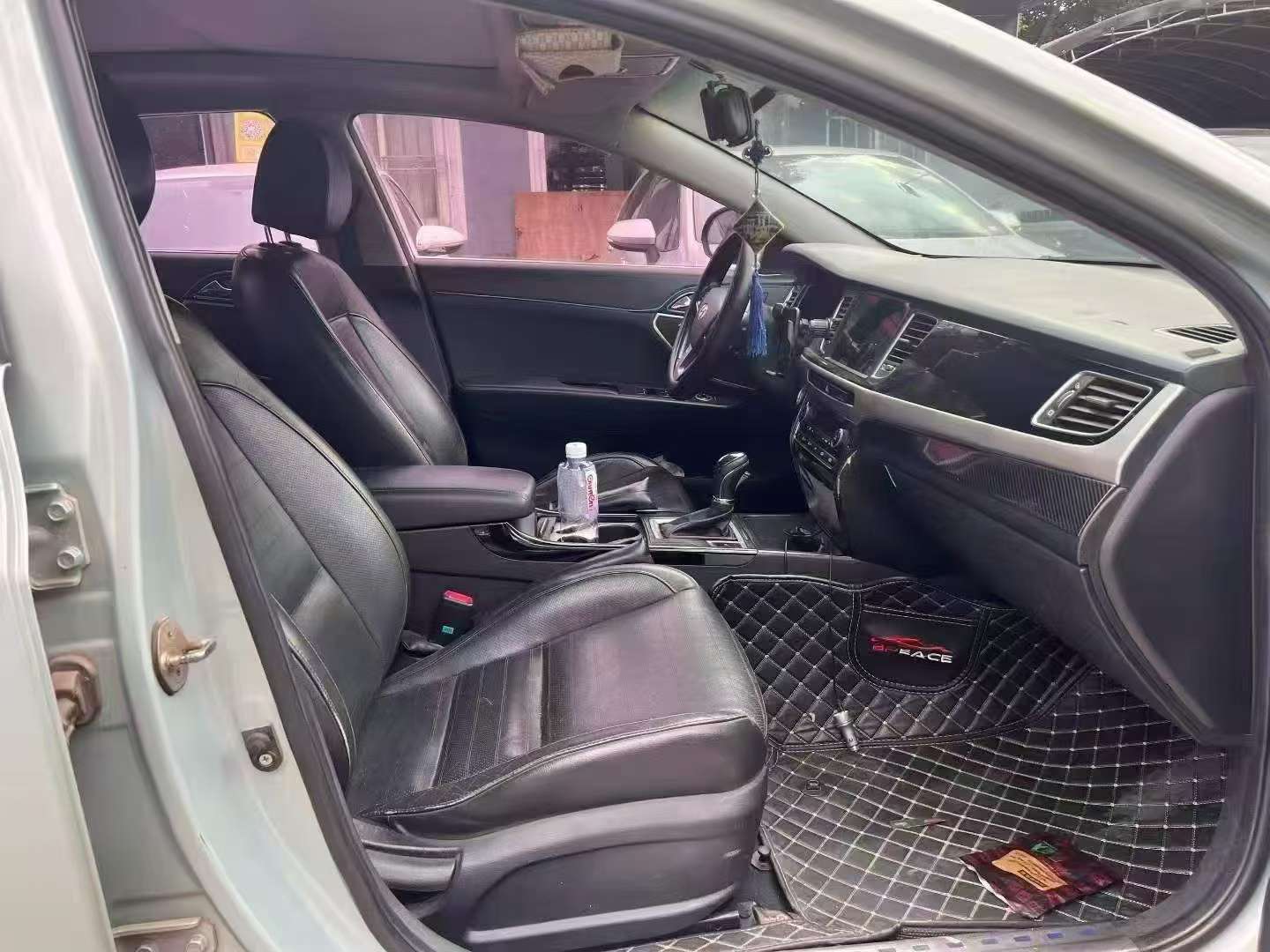 Hyundai Mistra 2015 2.0L Top Trim 8