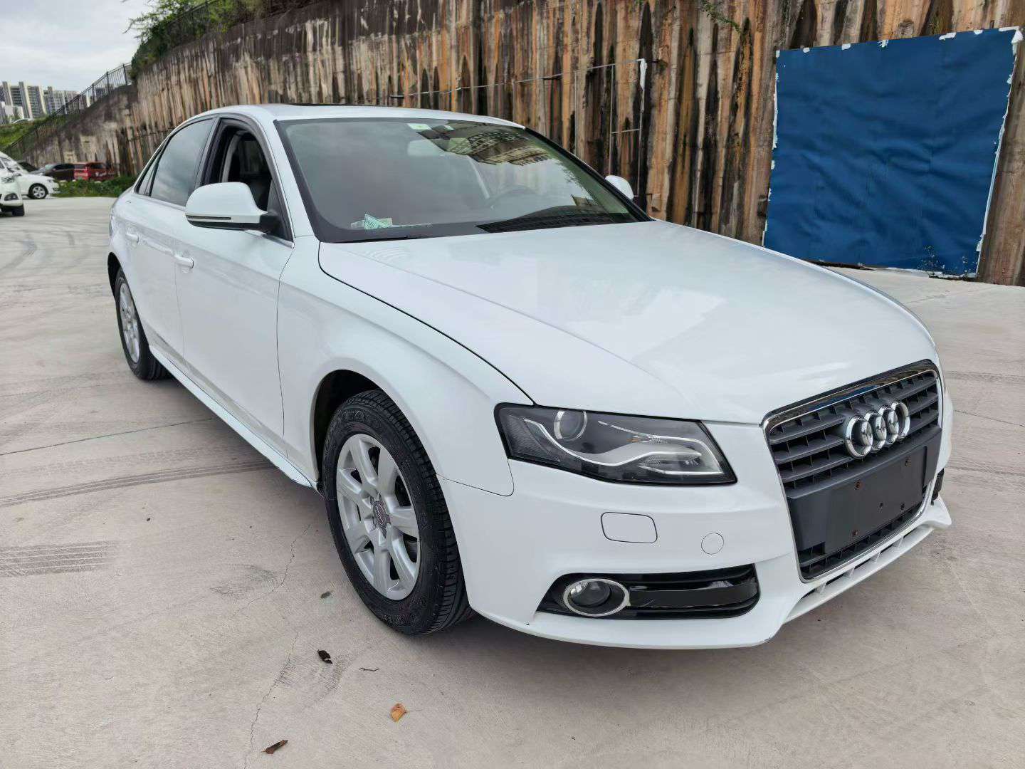 Audi A4L 2.0T Automatic 2