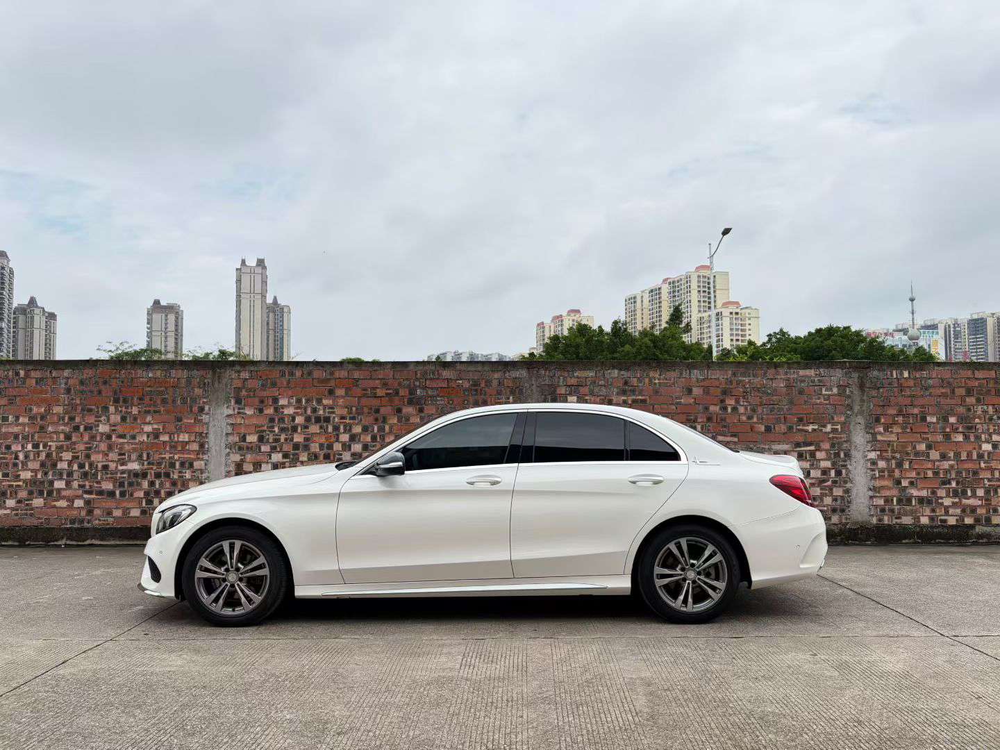 Mercedes-Benz C-Class 2015 Facelift C 200 L Sport 7