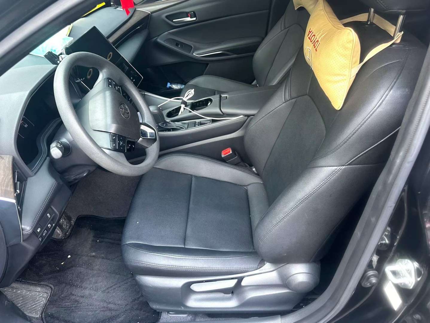 Toyota Avalon 2.0L Standard 2