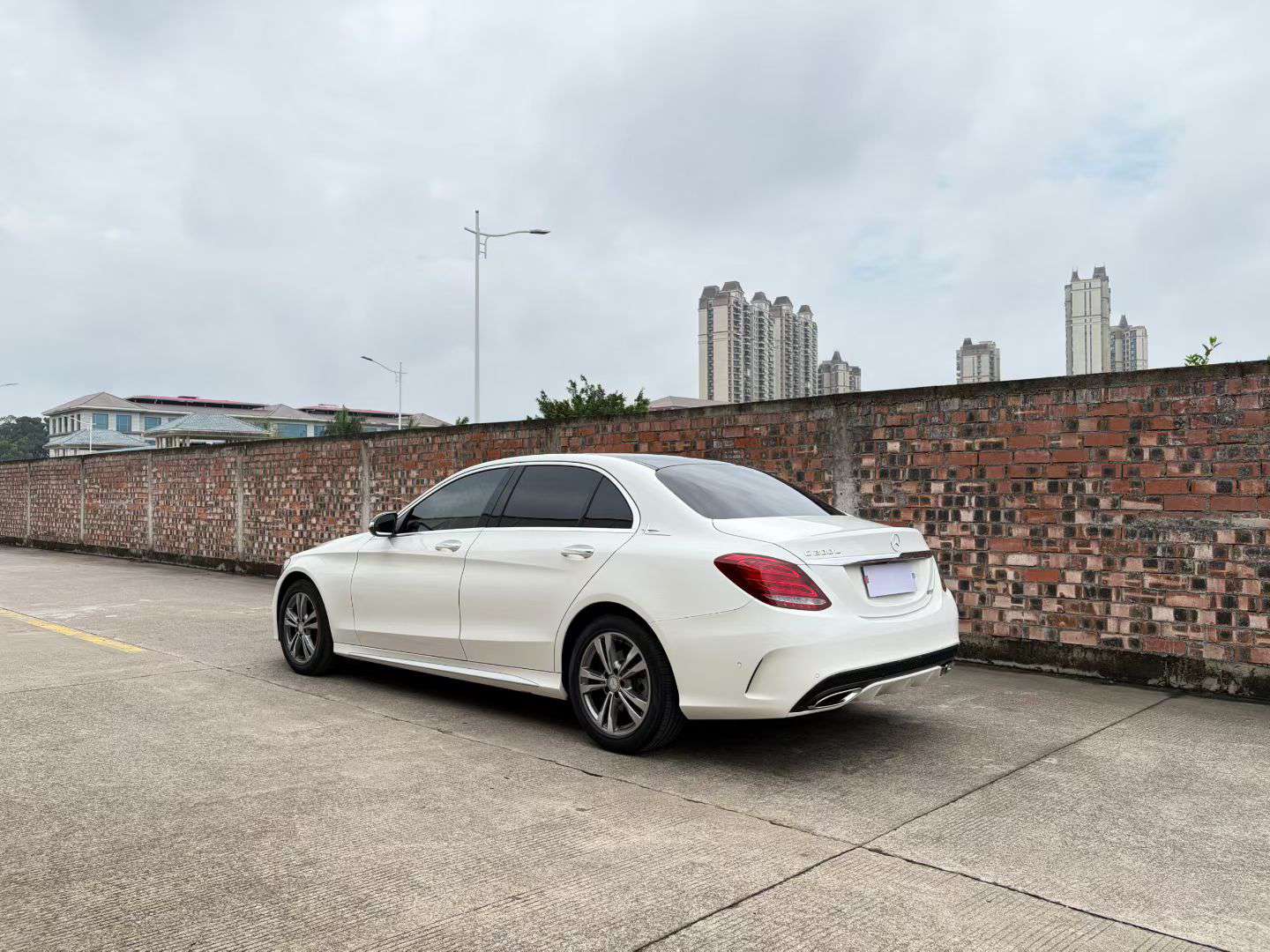 Mercedes-Benz C-Class 2015 Facelift C 200 L Sport 8