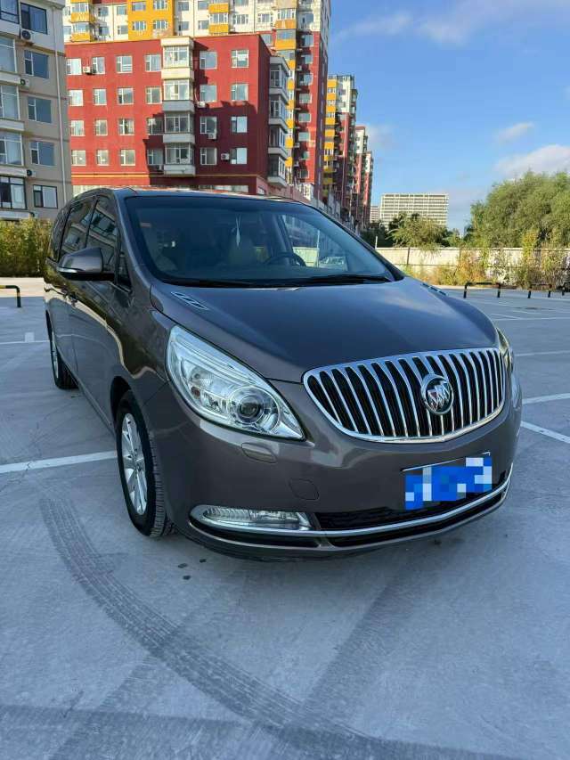Buick GL8 2012 2.4 High Spec 2