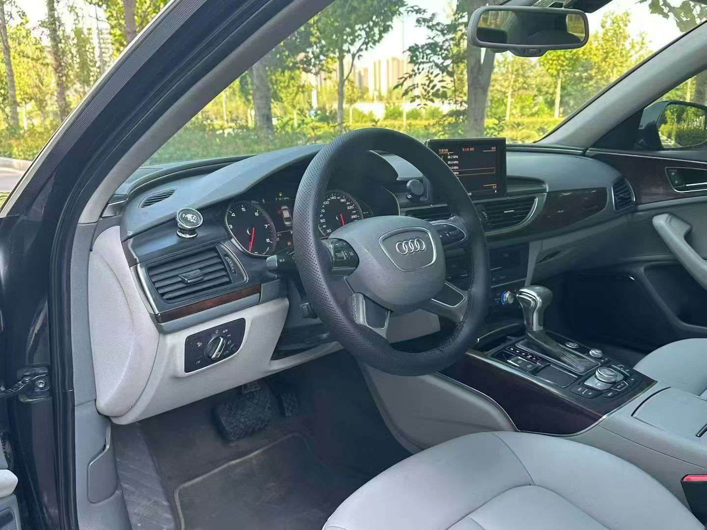 Audi A6 2012 2.5L Automatic 4