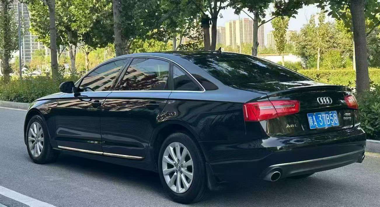 Audi A6 2012 2.5L Automatic 8