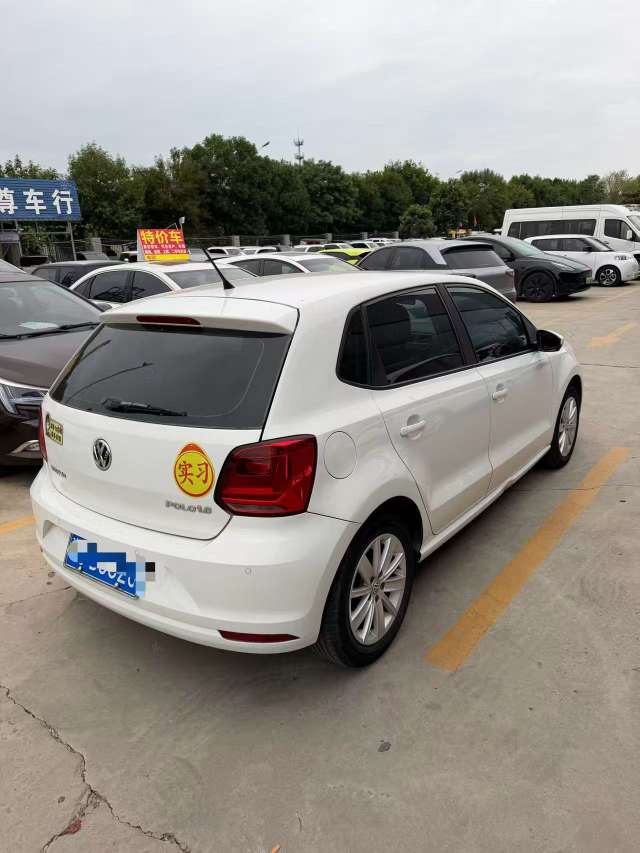 Volkswagen Polo Polo Automatic Sunroof 2