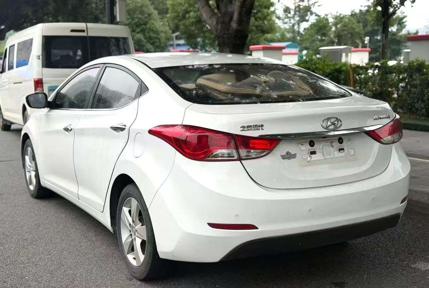 Hyundai Elantra 2014 1.6L Prestige 8