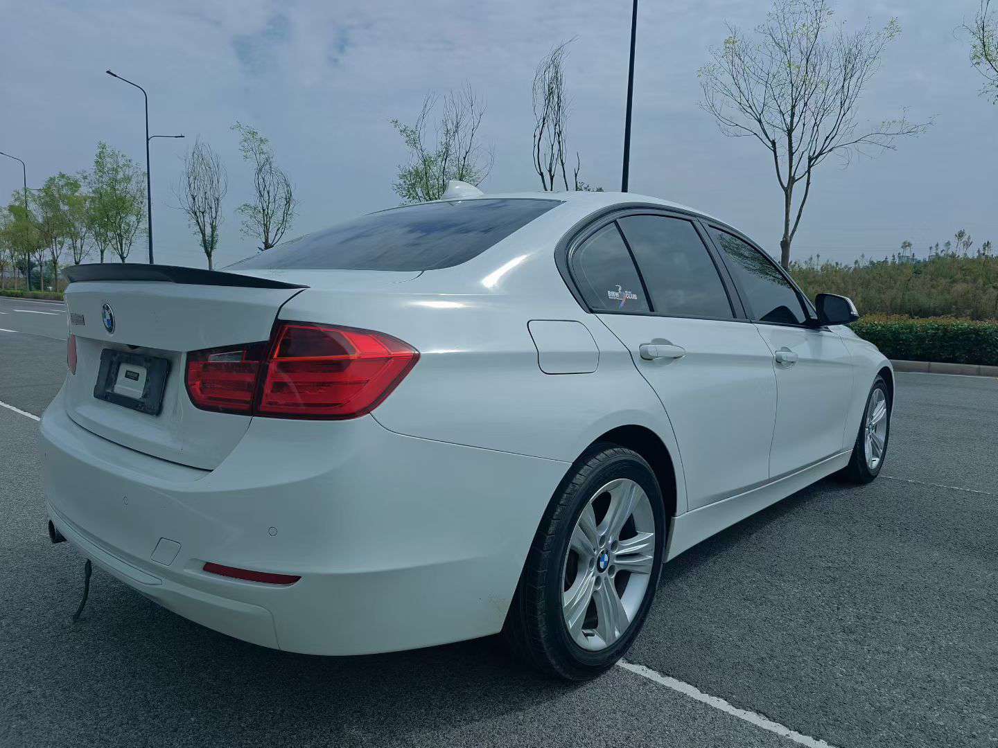 BMW 3 Series 2014 320i M Sport Package 9