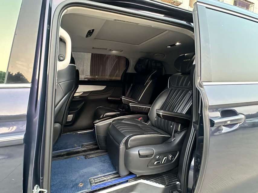 Roewe iMAX8 2021 2.0T Supreme Series Premium Edition 6