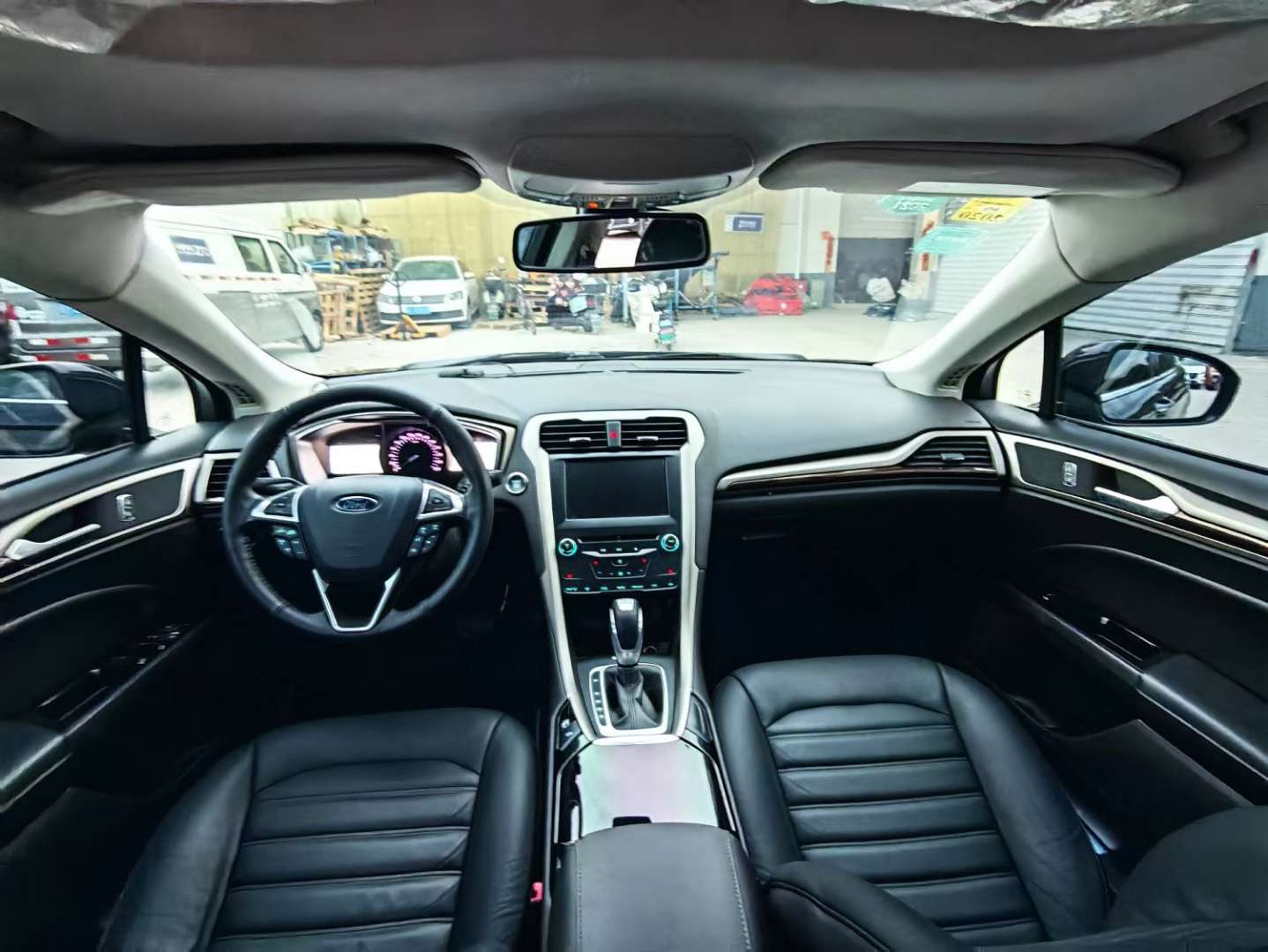 Ford Mondeo 2014 2.0L Automatic 200 Luxury 9