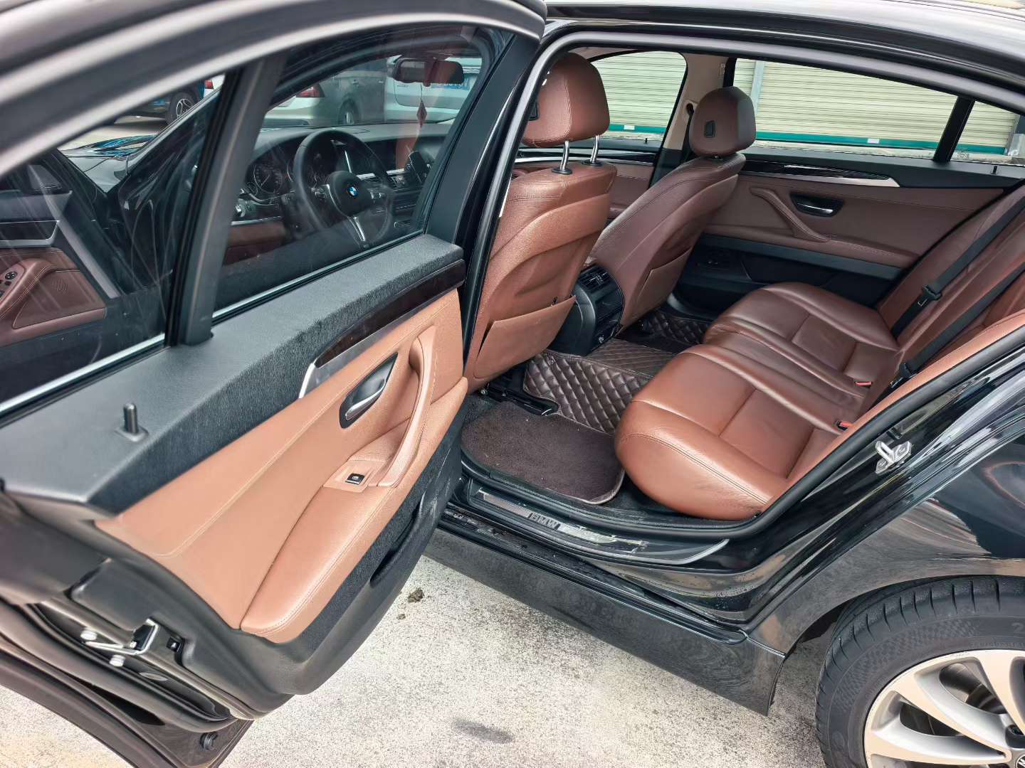 BMW 5 Series 7
