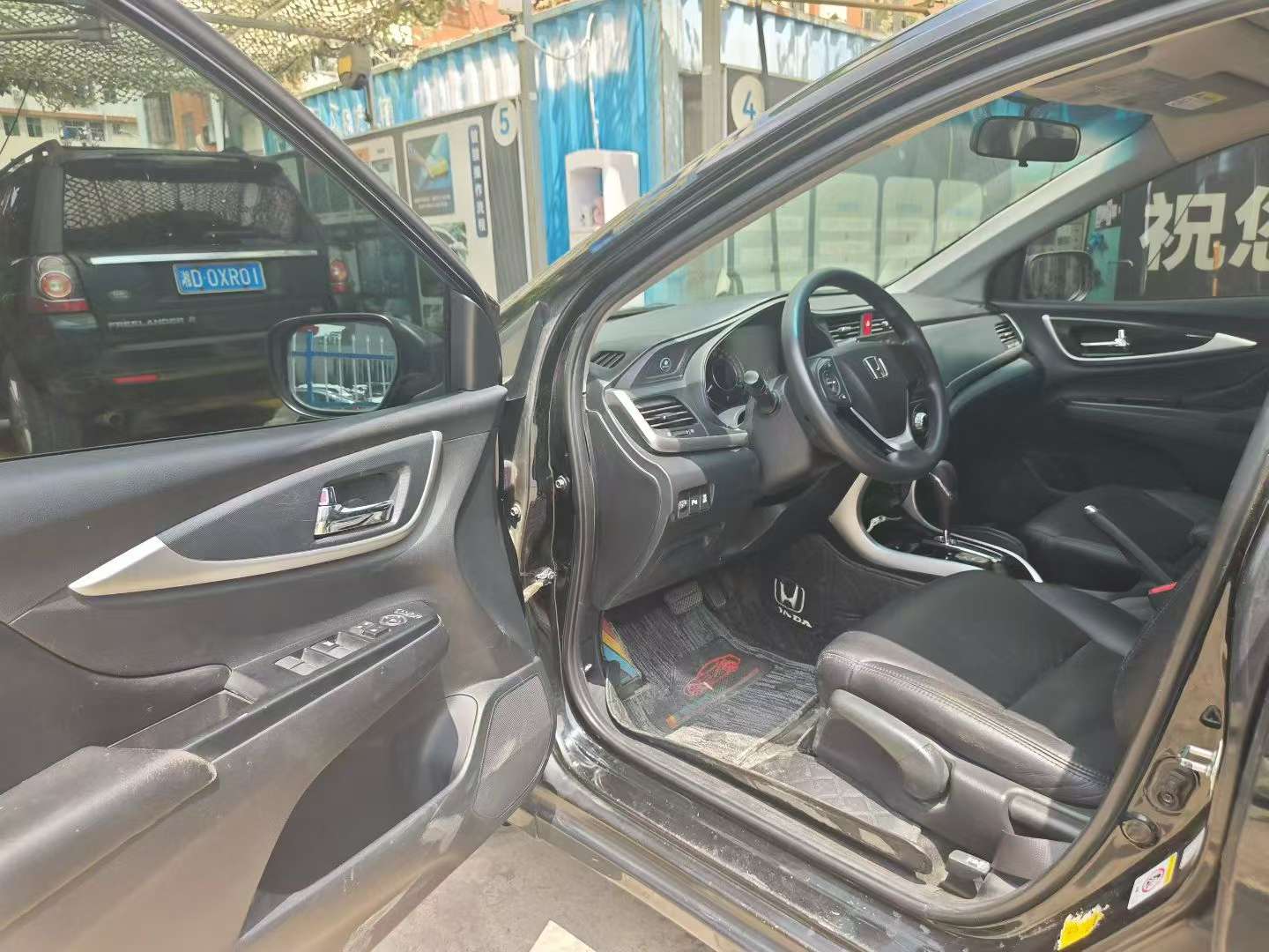 Honda Lingpai 1.8L CVT Luxury Special Edition 4