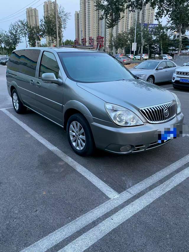 Buick GL8 2012 2.4L Automatic 2