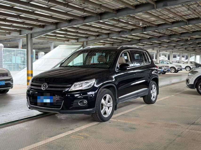 Volkswagen Tiguan 2012 1.8T 4WD Luxury Panoramic Sunroof