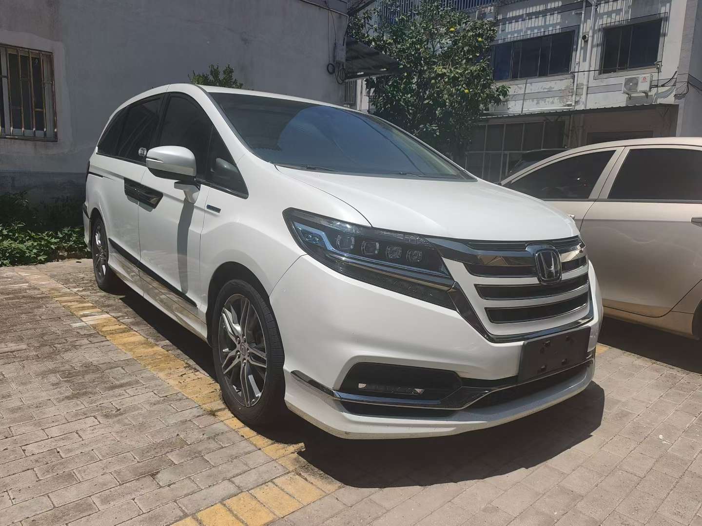 Honda Elysion 2019 2.0 Hybrid Comfort 3