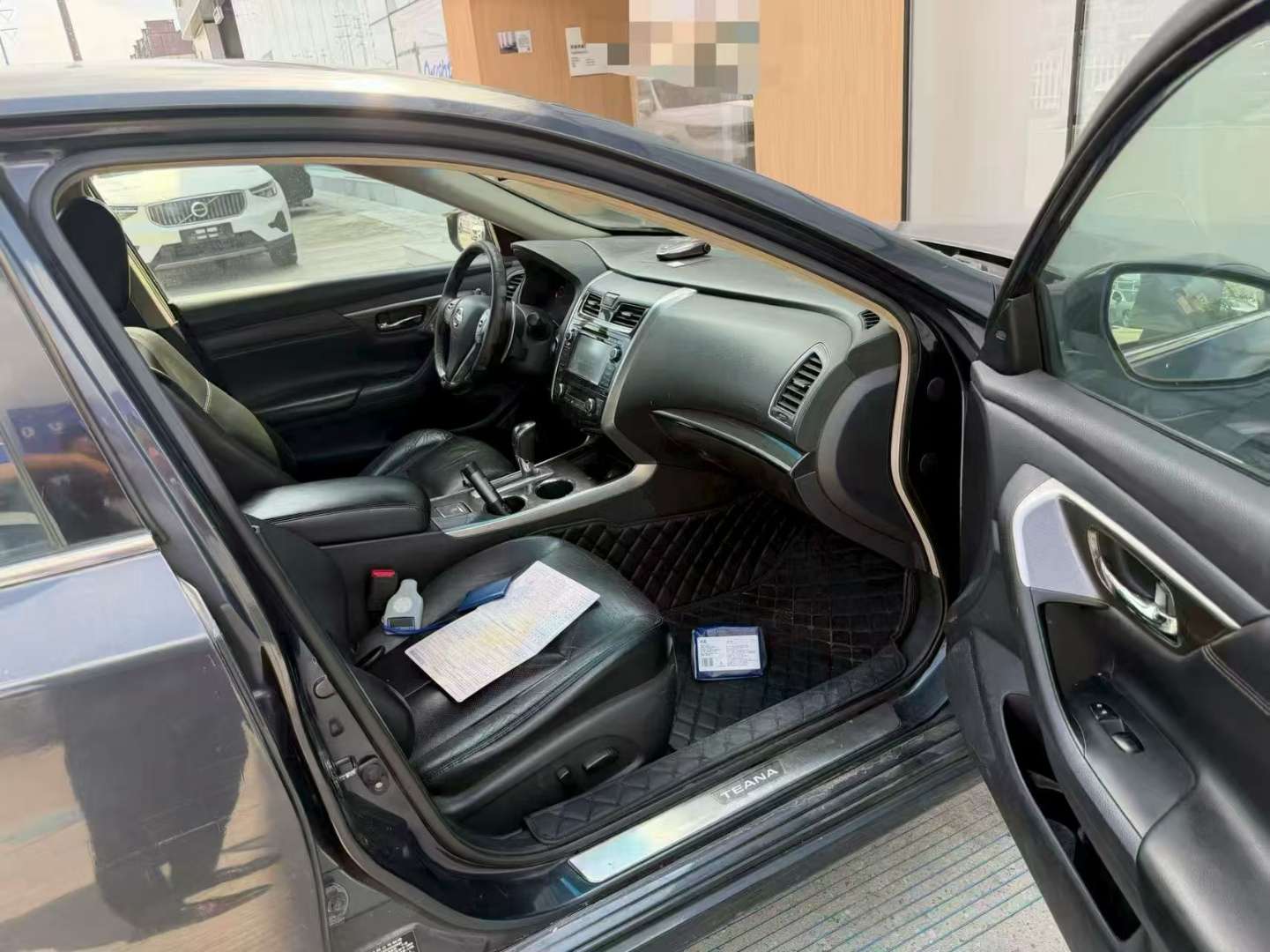 Nissan Altima 2.5 Luxury 3