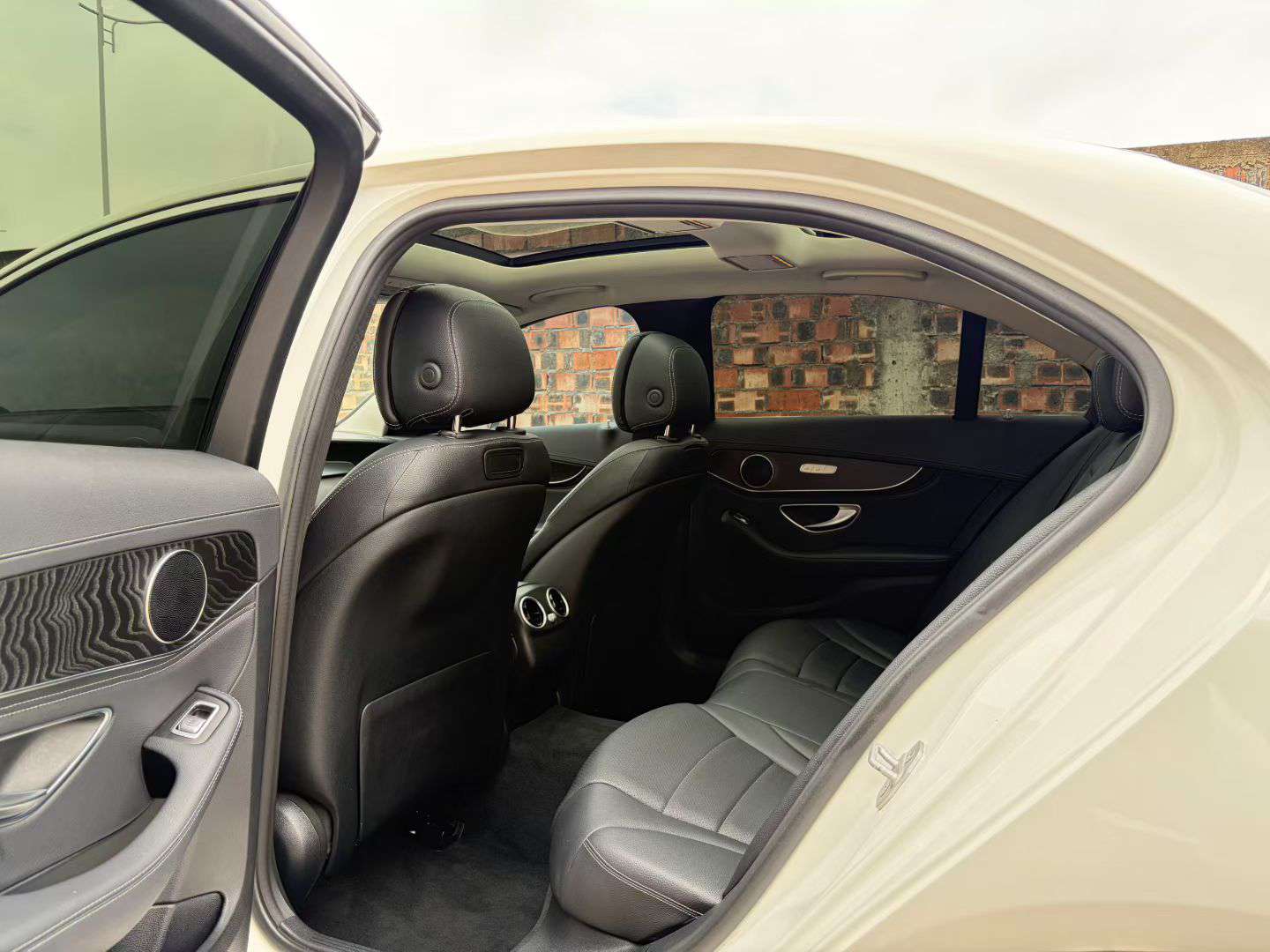 Mercedes-Benz C-Class 2015 Facelift C 200 L Sport 5
