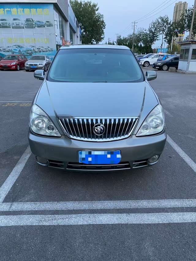 Buick GL8 2012 2.4L Automatic