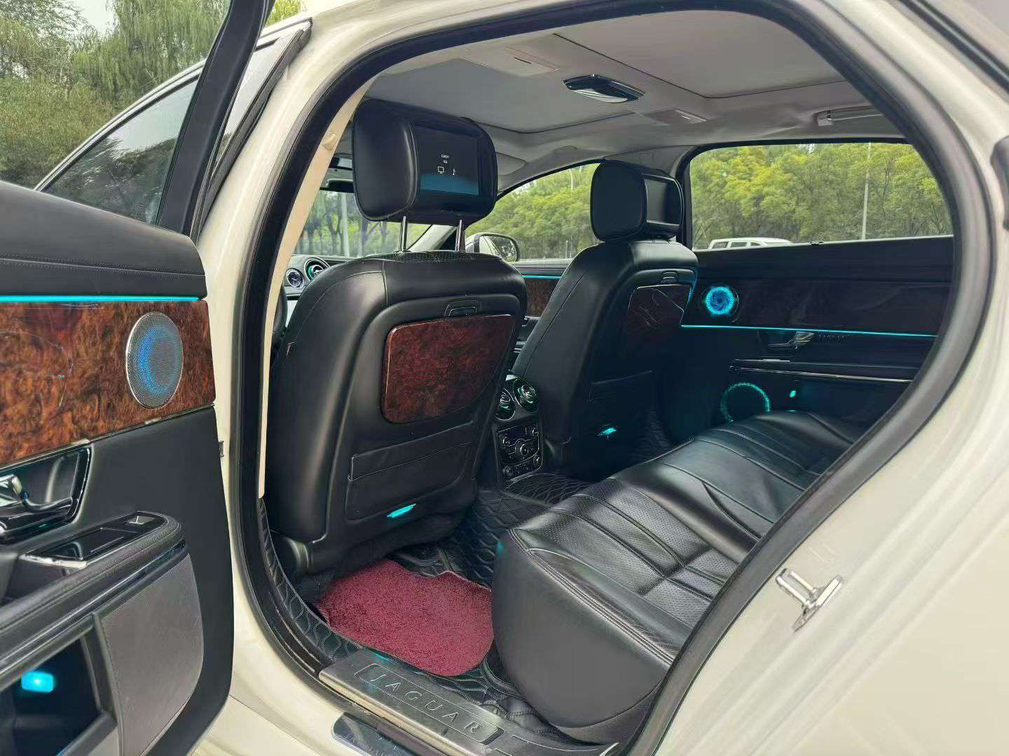 Jaguar XJL 2012 3.0T 5