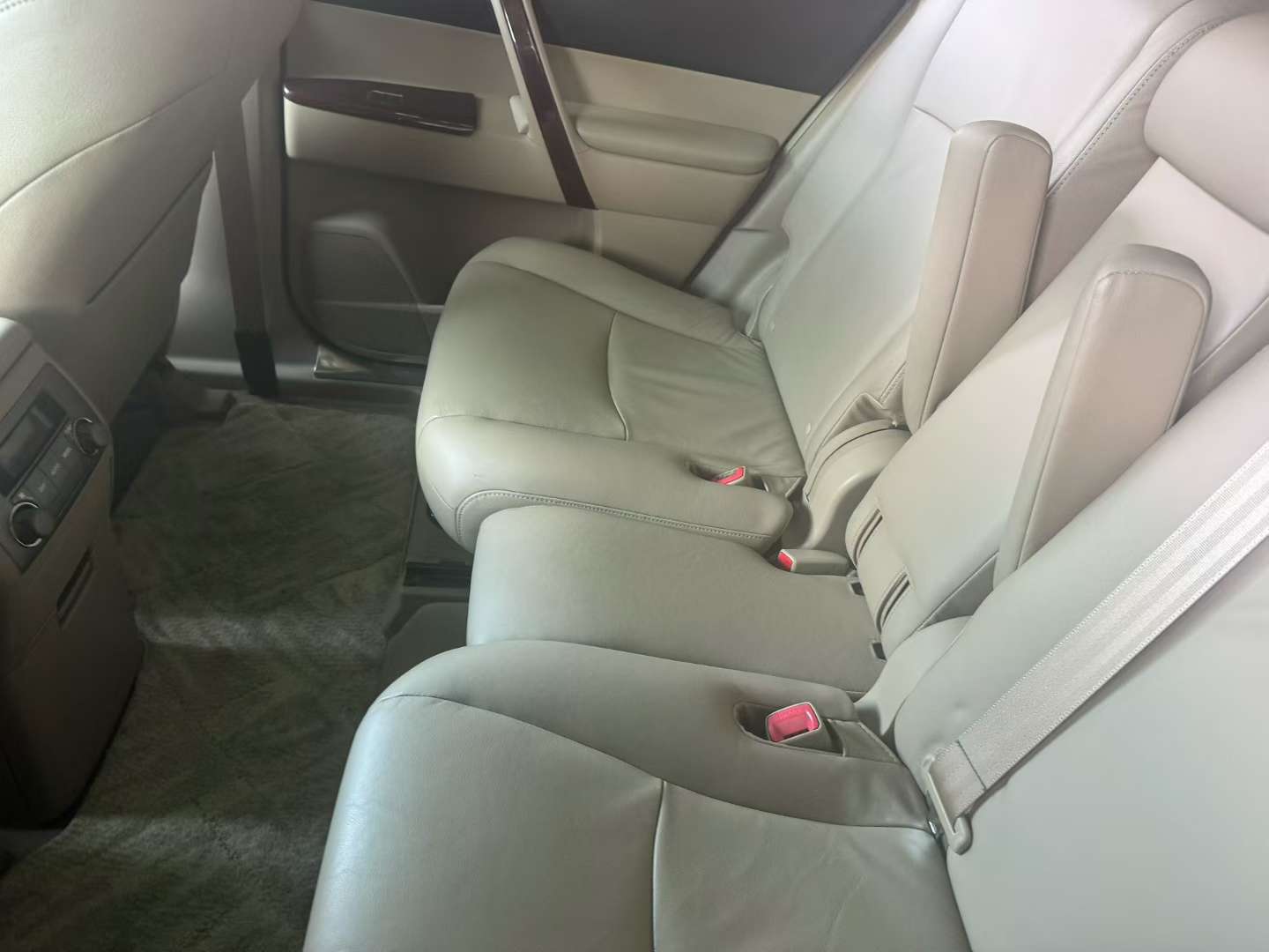 Toyota Highlander 2012 2.7L 7-Seater 5
