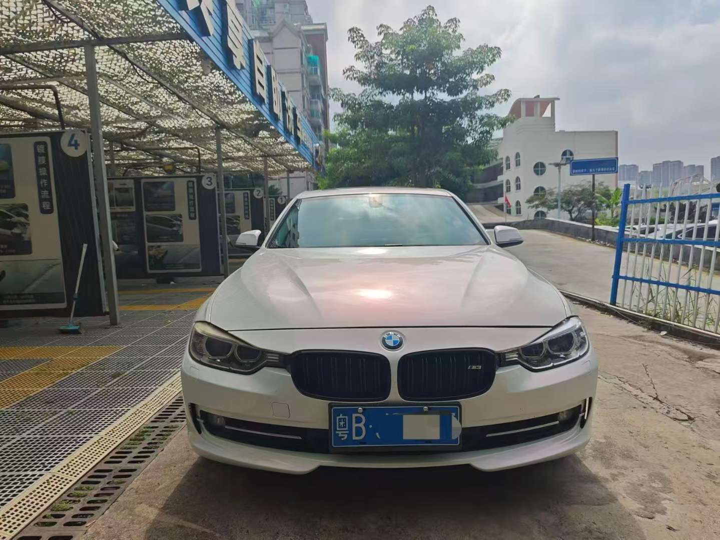 BMW 3 Series 2015 320Li