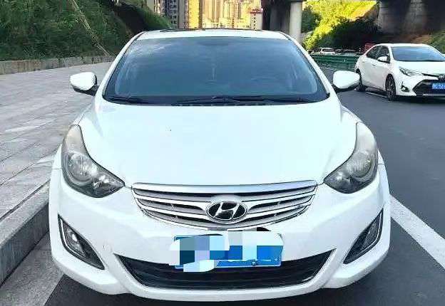 Hyundai Elantra 1.6L Premium