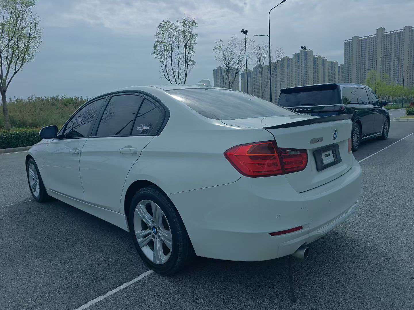BMW 3 Series 2014 320i Sport Package 8