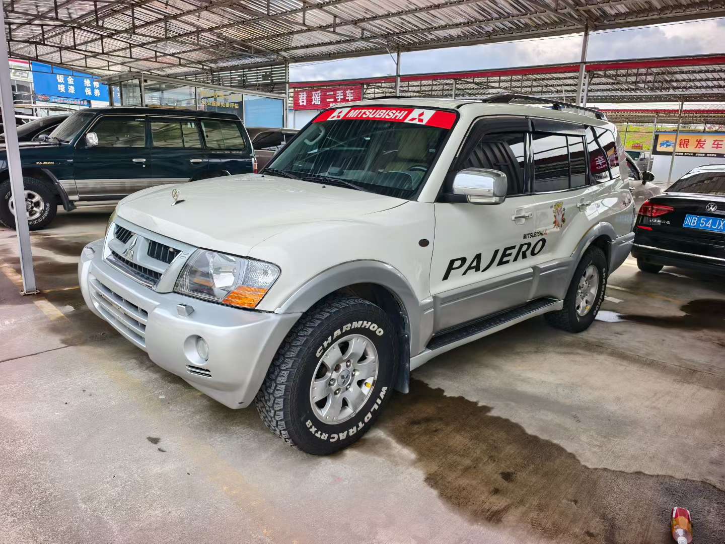 Mitsubishi Pajero V73