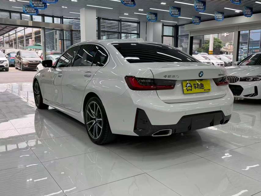 BMW 3 Series 325Li Sport Package 3