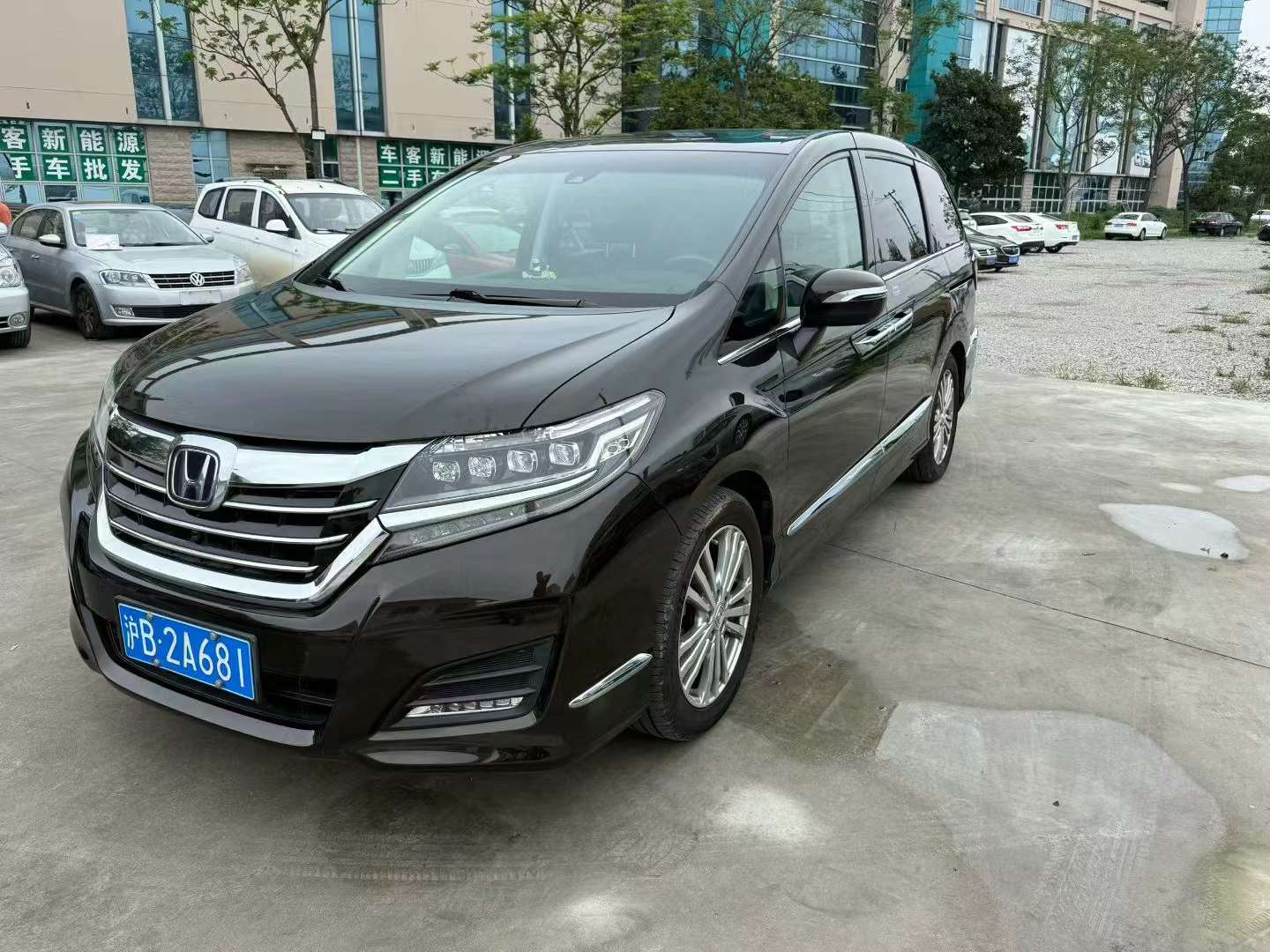 Honda Elysion 2.4L Supreme