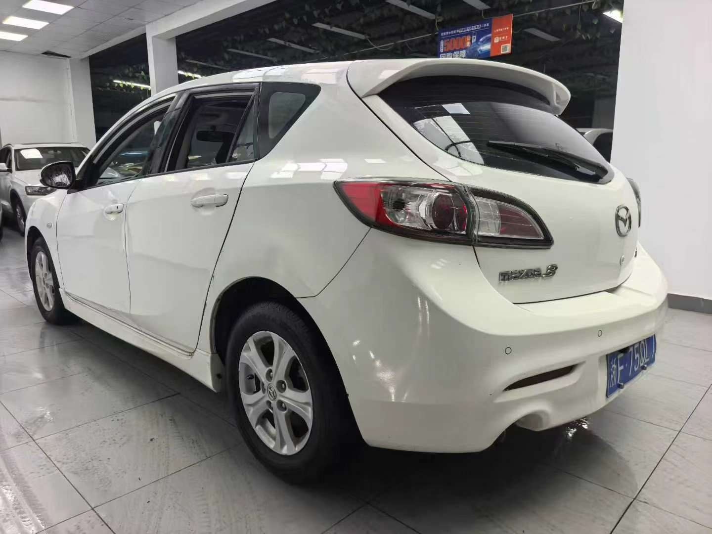 Mazda3 6