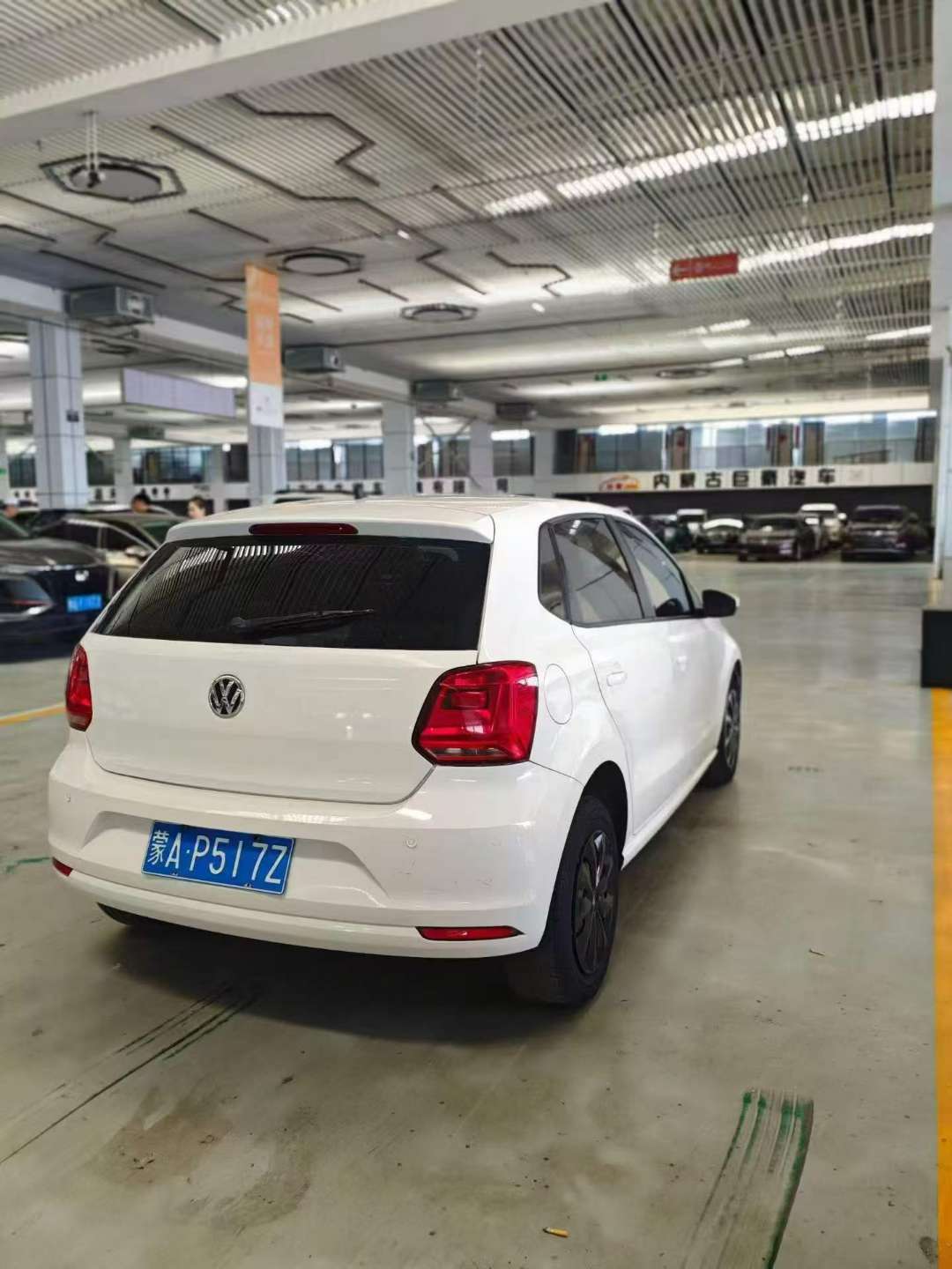 Volkswagen Polo 1.5L Automatic 9