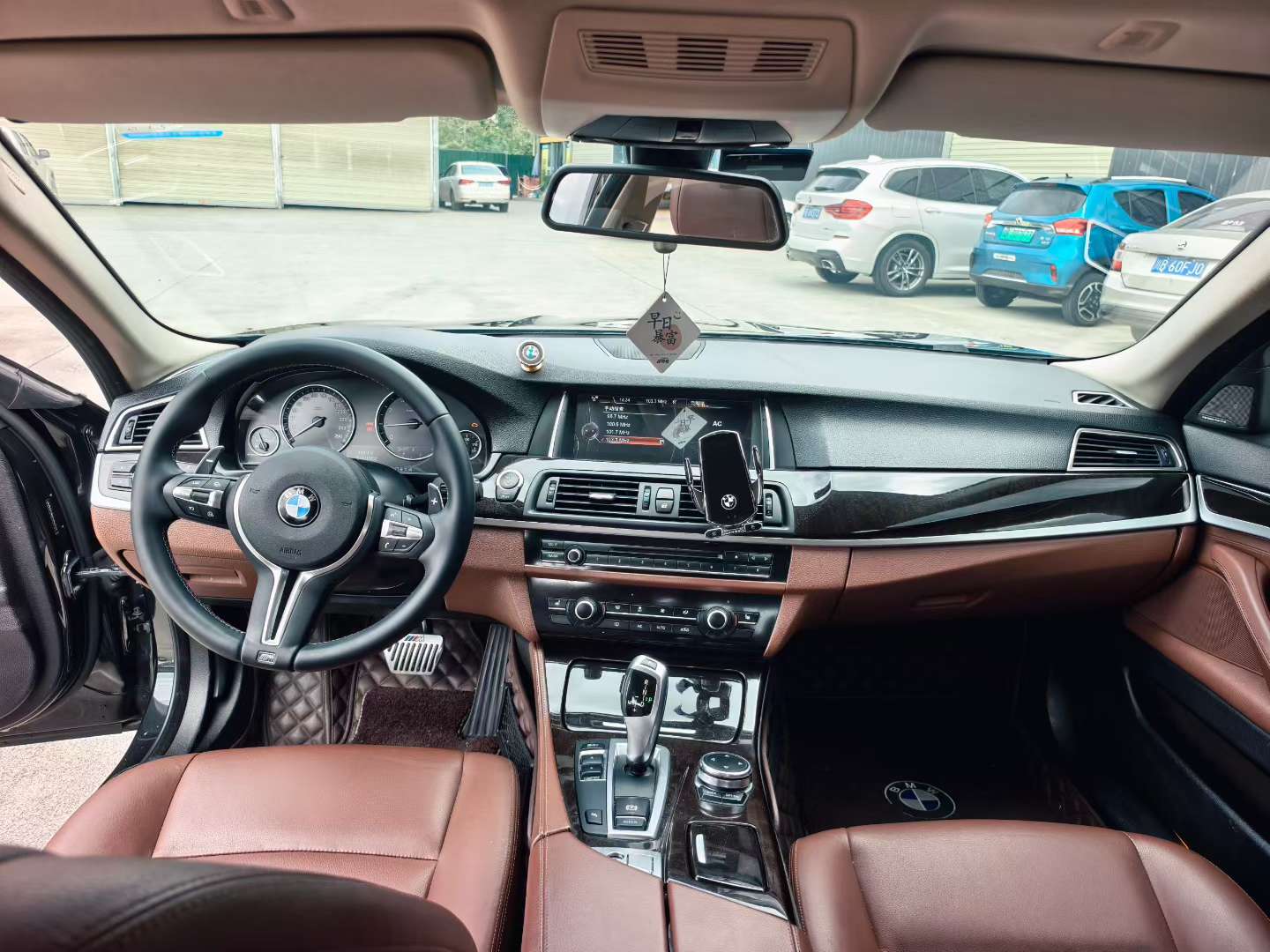 BMW 5 Series 8