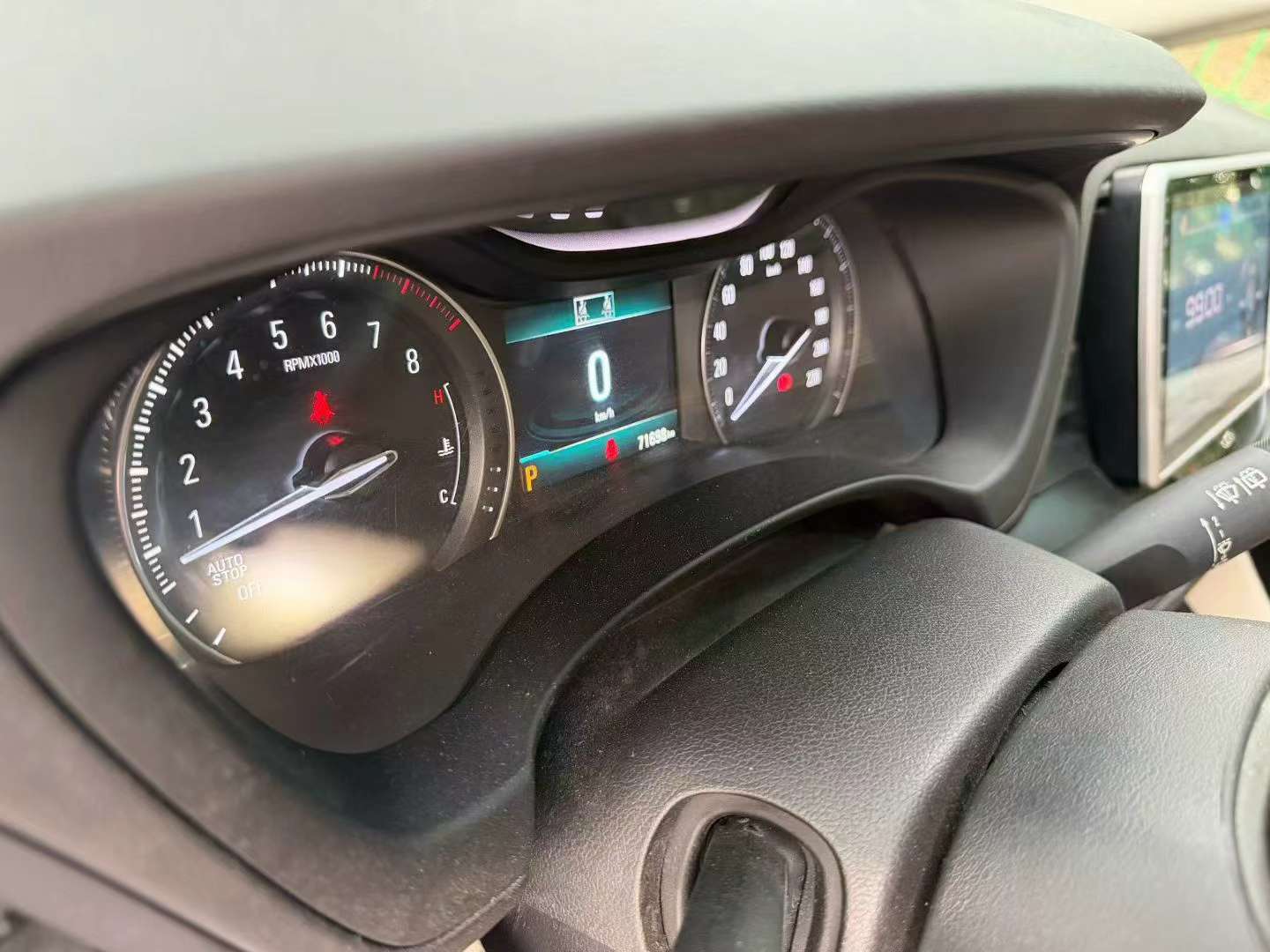 Buick GL6 Elite Edition 6-Seater 5