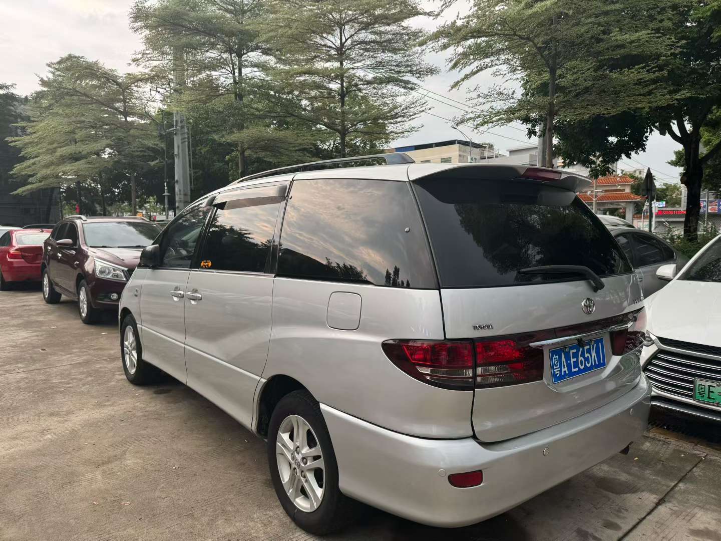 Toyota Previa 6