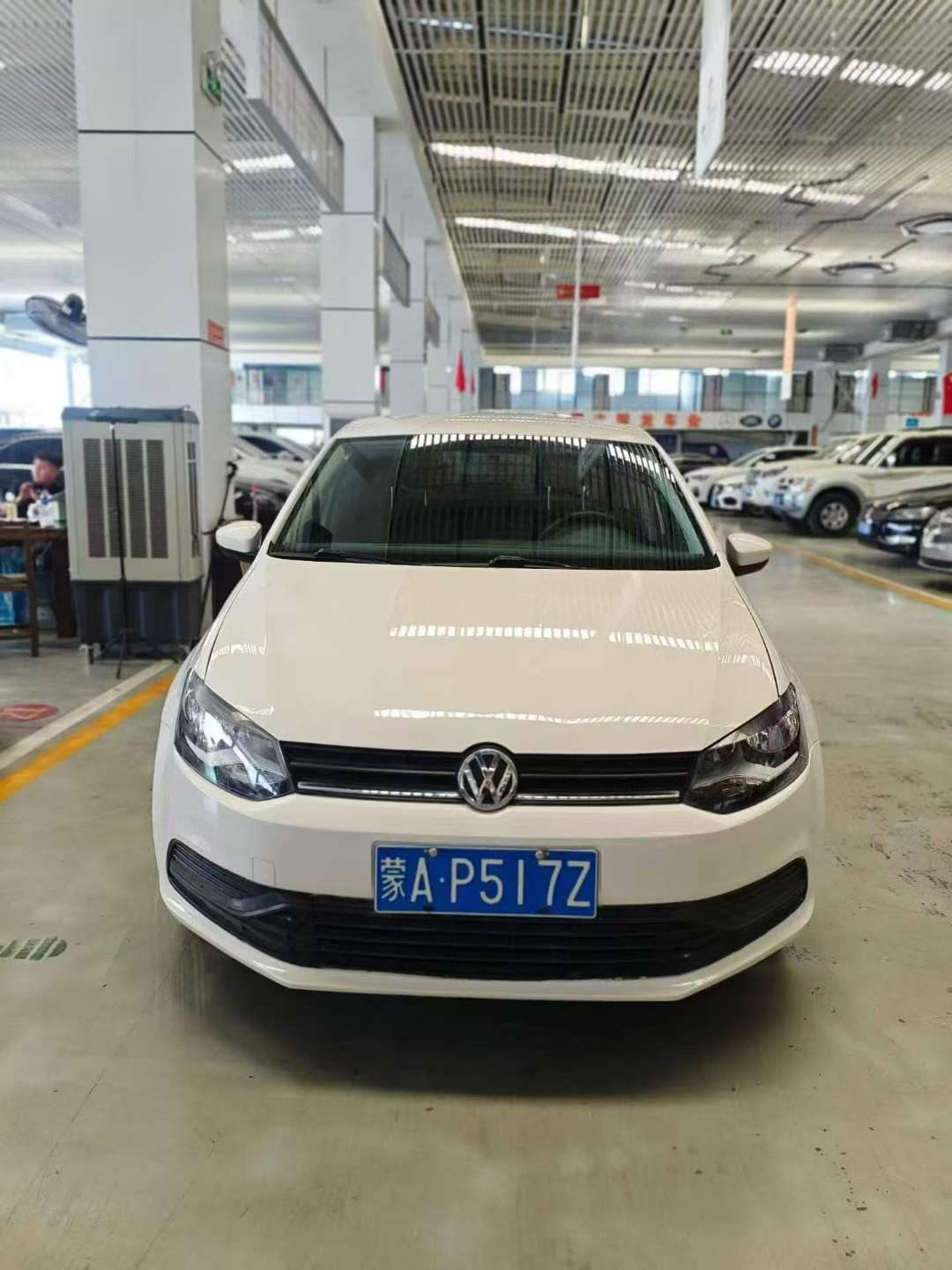 Volkswagen Polo 1.5L Automatic 2