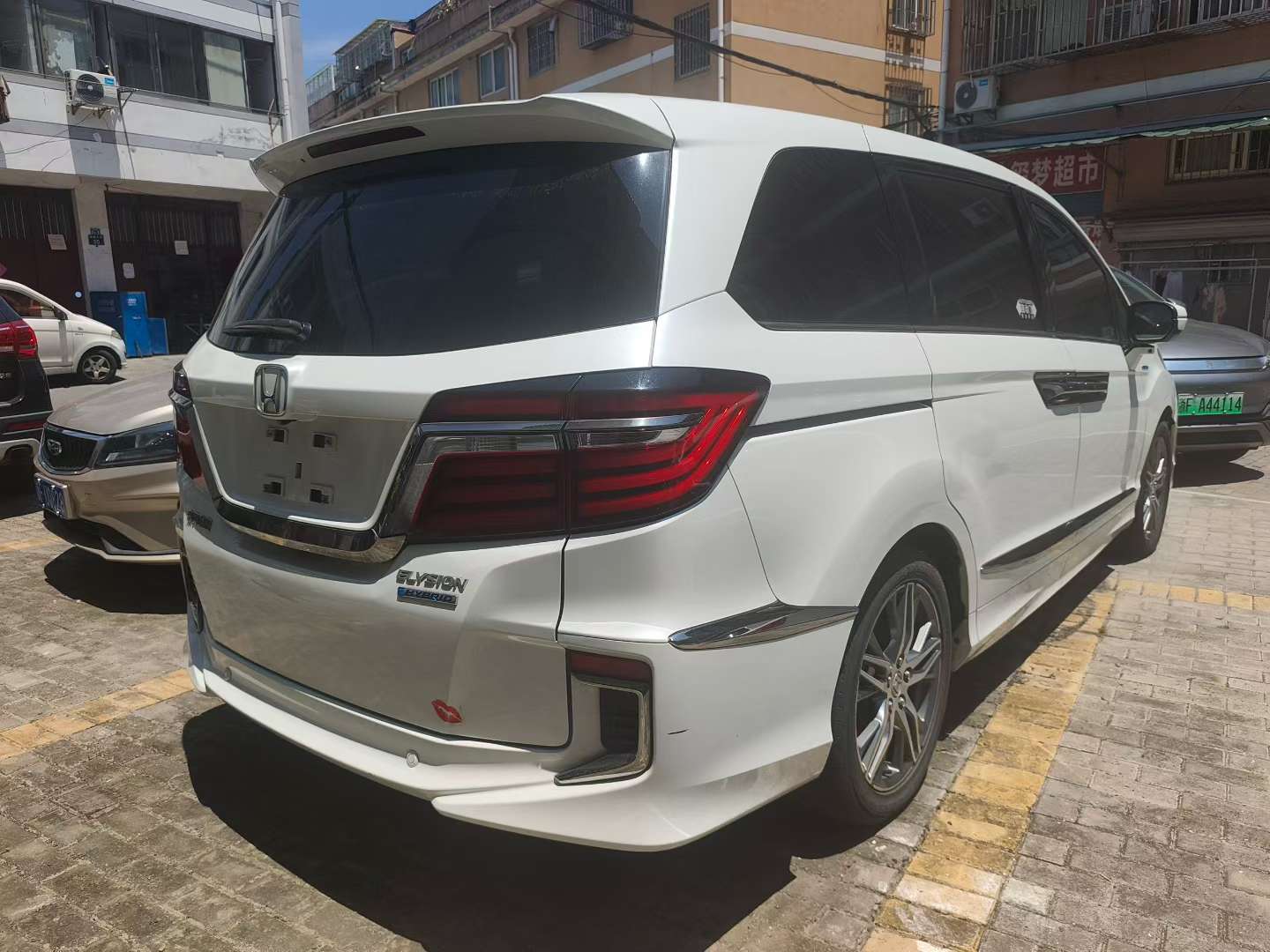 Honda Elysion 2019 2.0 Hybrid Comfort 9