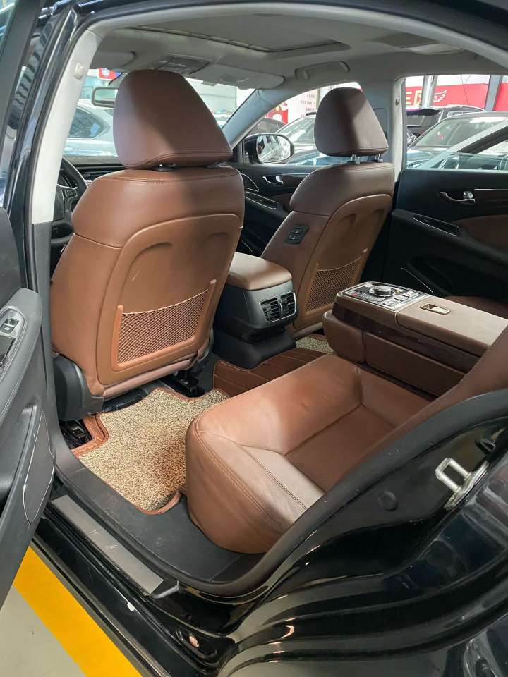 Hongqi H7 2016 1.8T High Spec 8