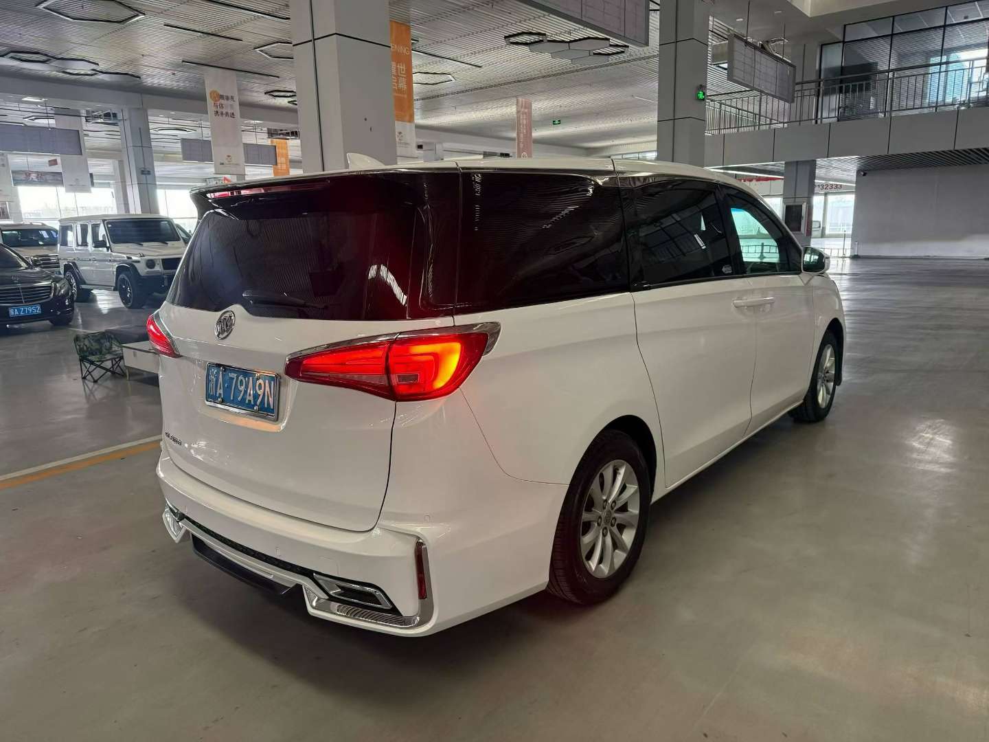 Buick GL8 ES 2017 Automatic Sunroof 9