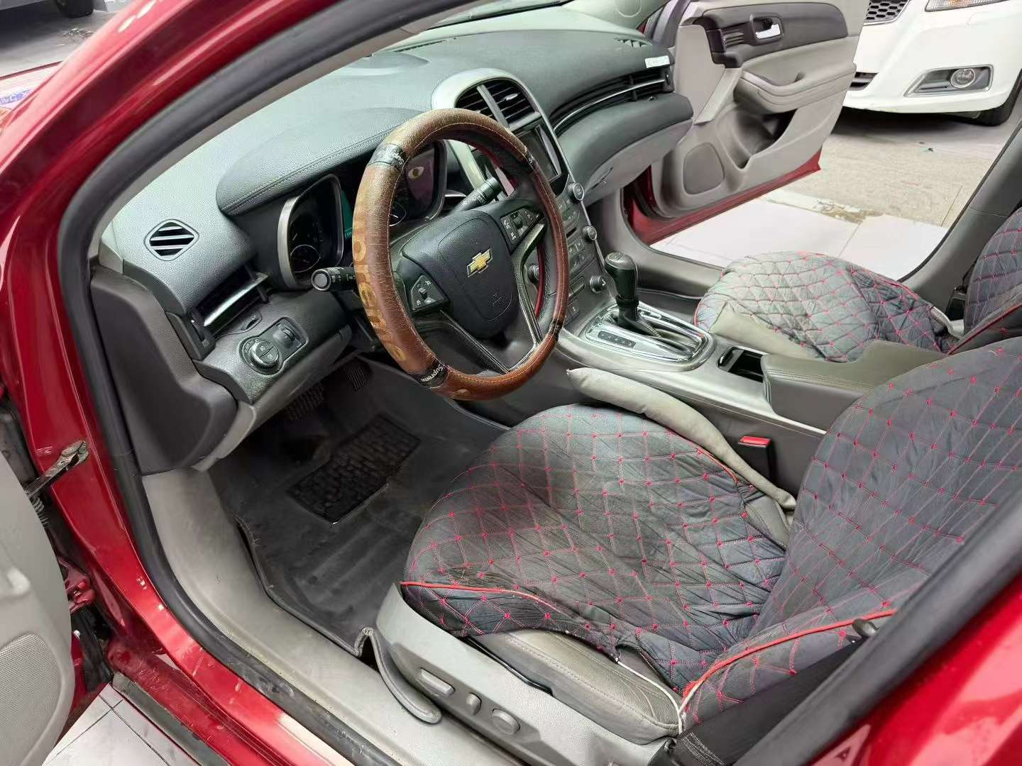 Chevrolet Malibu 2