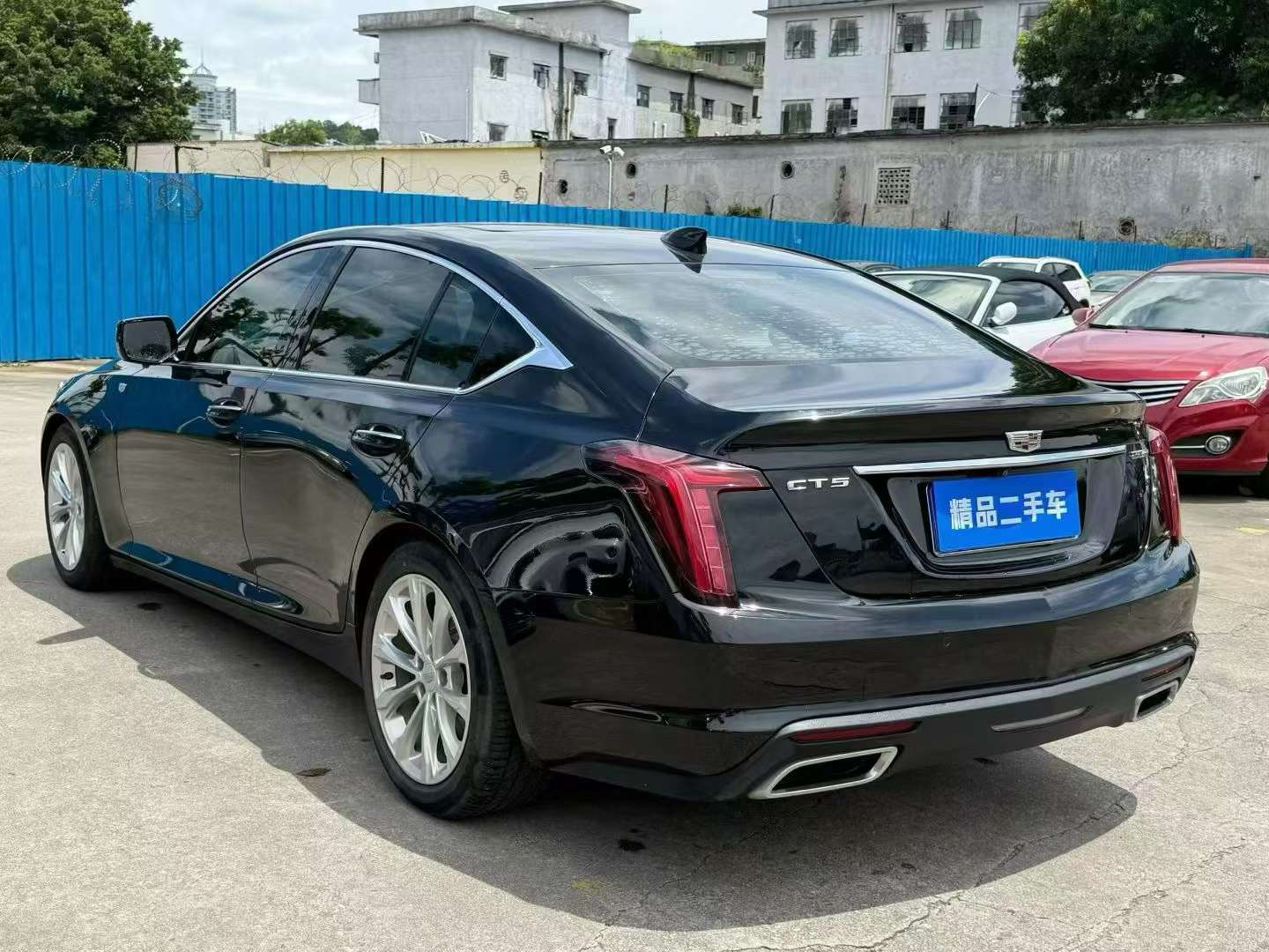 Cadillac CT5 28T Luxury 4