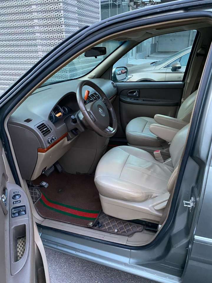 Buick GL8 2012 2.4L Automatic 7