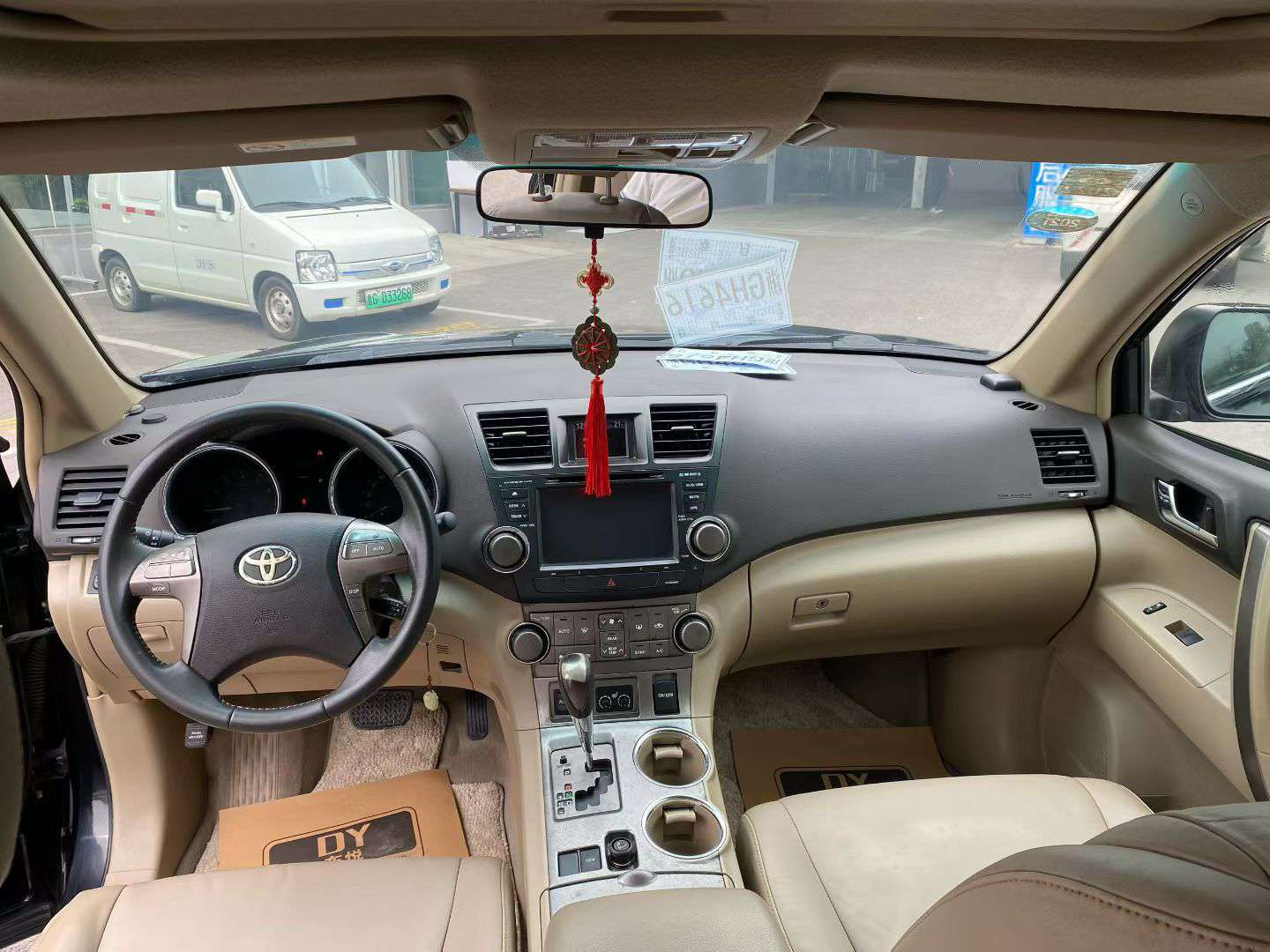 Toyota Highlander 2010 2.7L 7-Seat High Trim 9