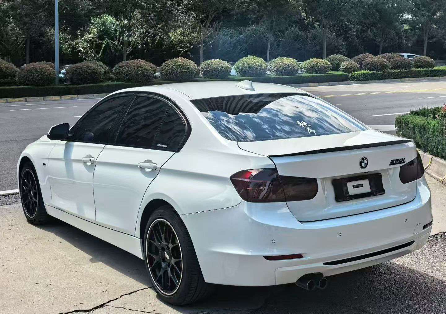 BMW 3 Series 320i M Sport Design Package 8