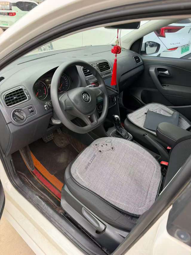 Volkswagen Polo Polo Automatic Sunroof 3