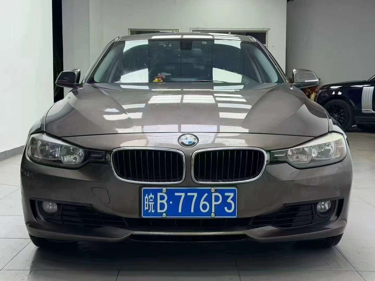 BMW 3 Series 320Li 2