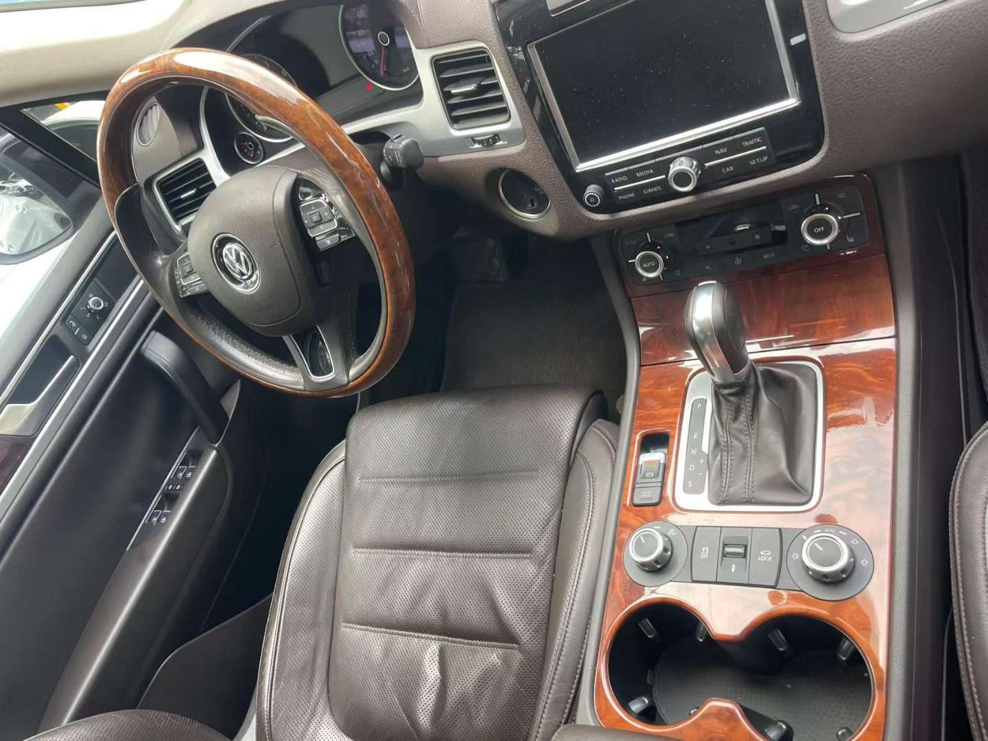 Volkswagen Touareg 3.0 High Trim 8