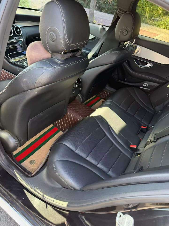 Mercedes-Benz C-Class C200 2.0T 5