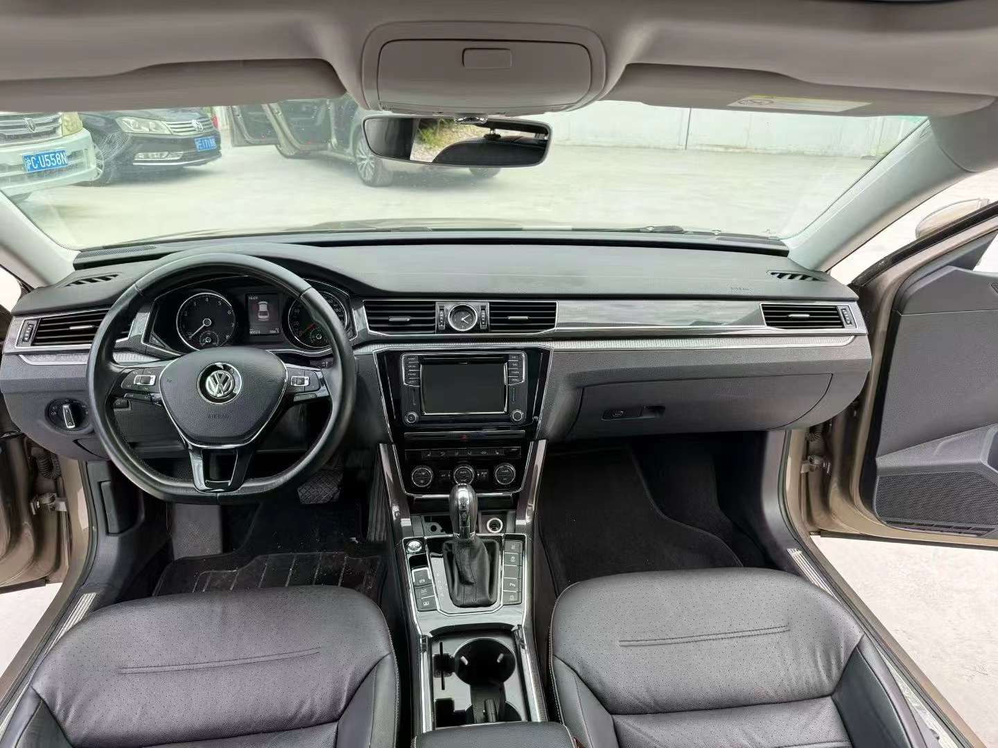 Volkswagen Passat 1.8TSI 330TSI Yu Zun Edition 4