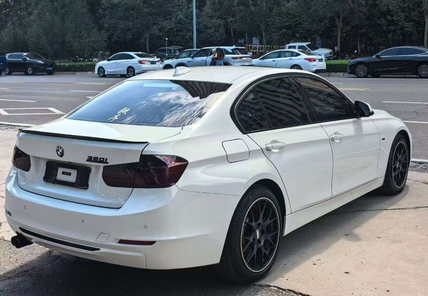 BMW 3 Series 320i M Sport Design Package 9